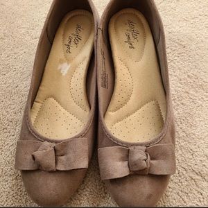 Dexflex Comfort Tan Ballet Flats size 9.5W